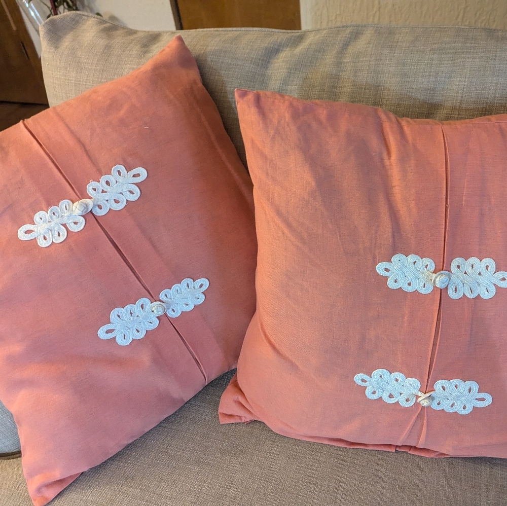 Ballard Kiki Frog Closure Pillow Cover